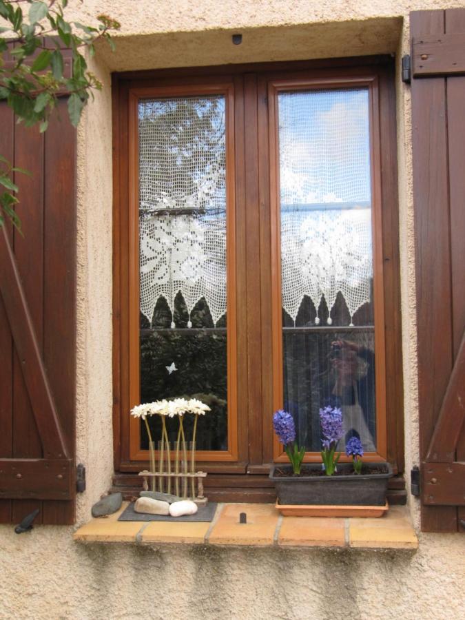 Apiflore Gareoult Exterior photo